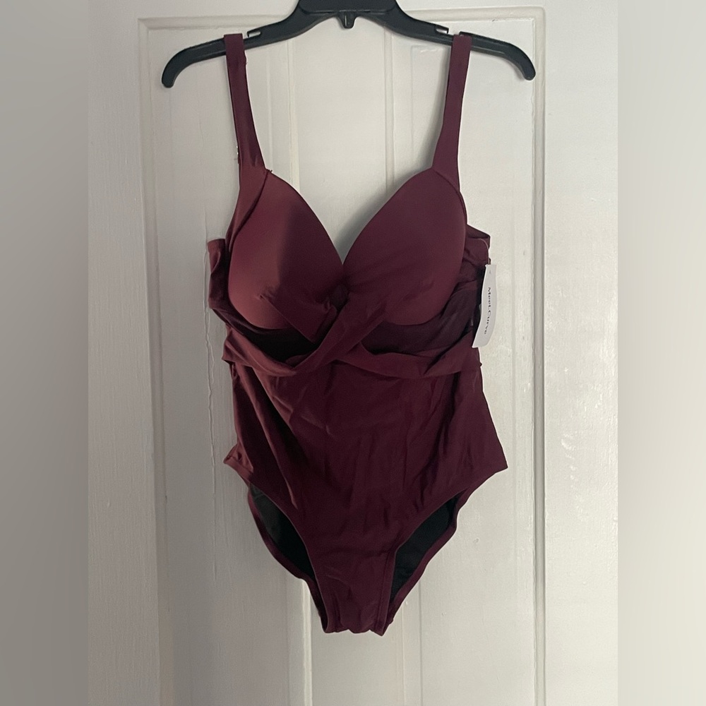 Chic Burgundy Women's Bra Bodysuit Meet Curve XL swimsuit Bathing suit. NWT